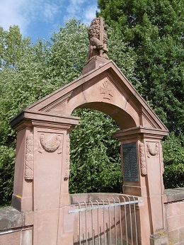 Denkmal an der „Löwenbrücke“ in der Bismarckstraße für die Kriegsteilnehmer 1866 und 1871/72	     (Foto: Paul Kötter)