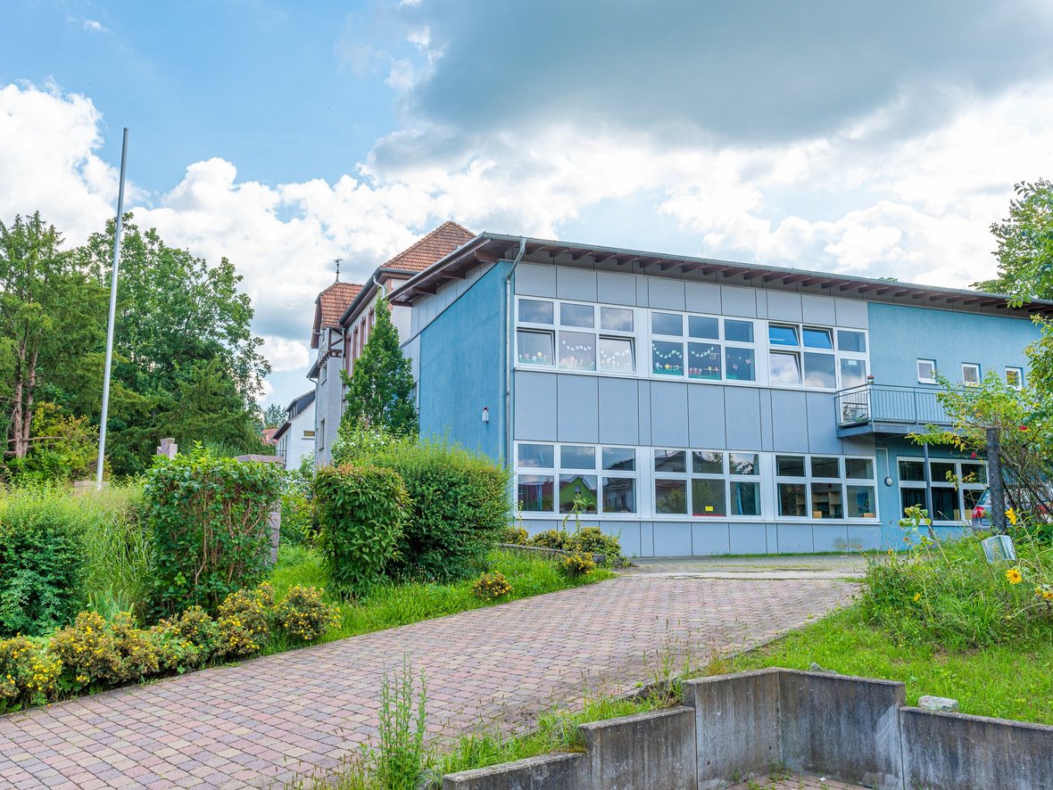 Waldhufenschule Zotzenbach