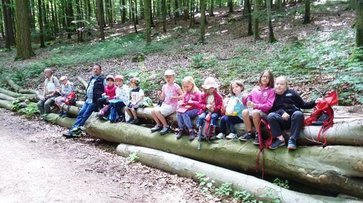 Gruppenbild bei NABU und Vogelschutzgruppe