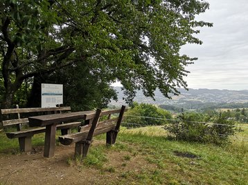 Sitzgruppe Nähe Hesselhof mit Blick auf Albersbach und Rimbach