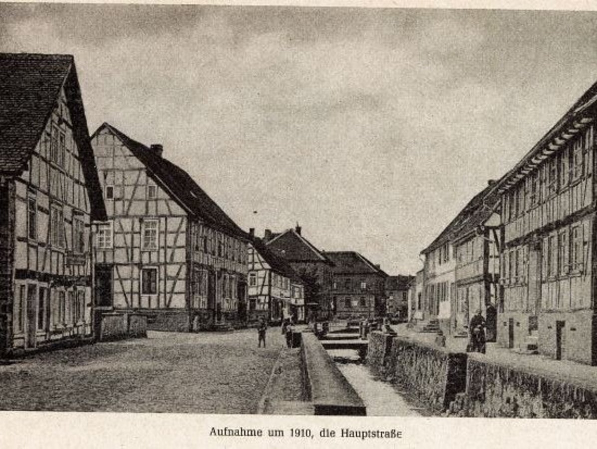 Alte Hauptstraße (1910) jetzt Rathausstraße