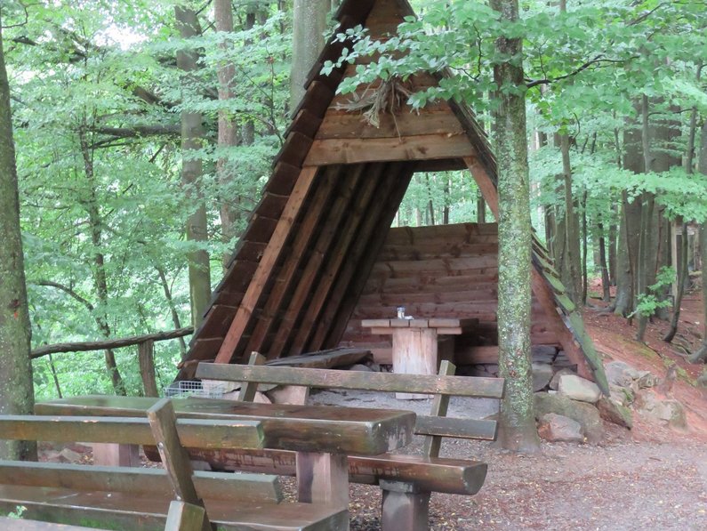 Rasthütte am Naturparkplatz "Im Kreuz"