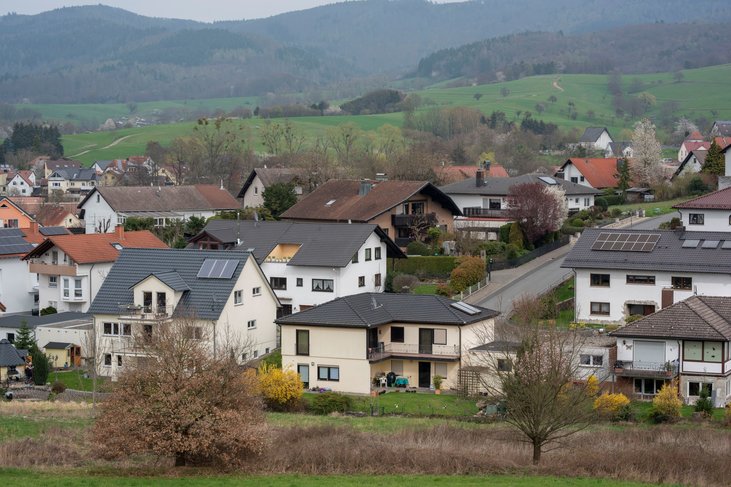 Blick auf den Rothenklingenweg und die Eichhornshöhe